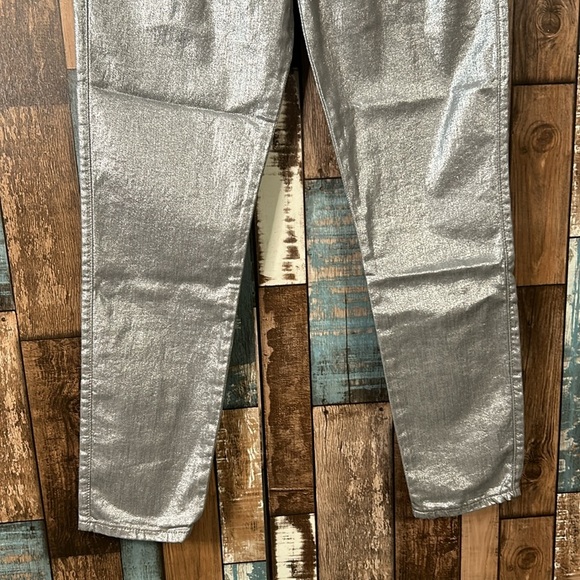 SIWY Los Angeles Hanna the singer not the song metallic jeans - Picture 4 of 16